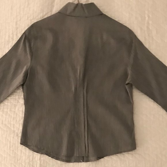 Grey button-down shirt - Picture 4 of 8